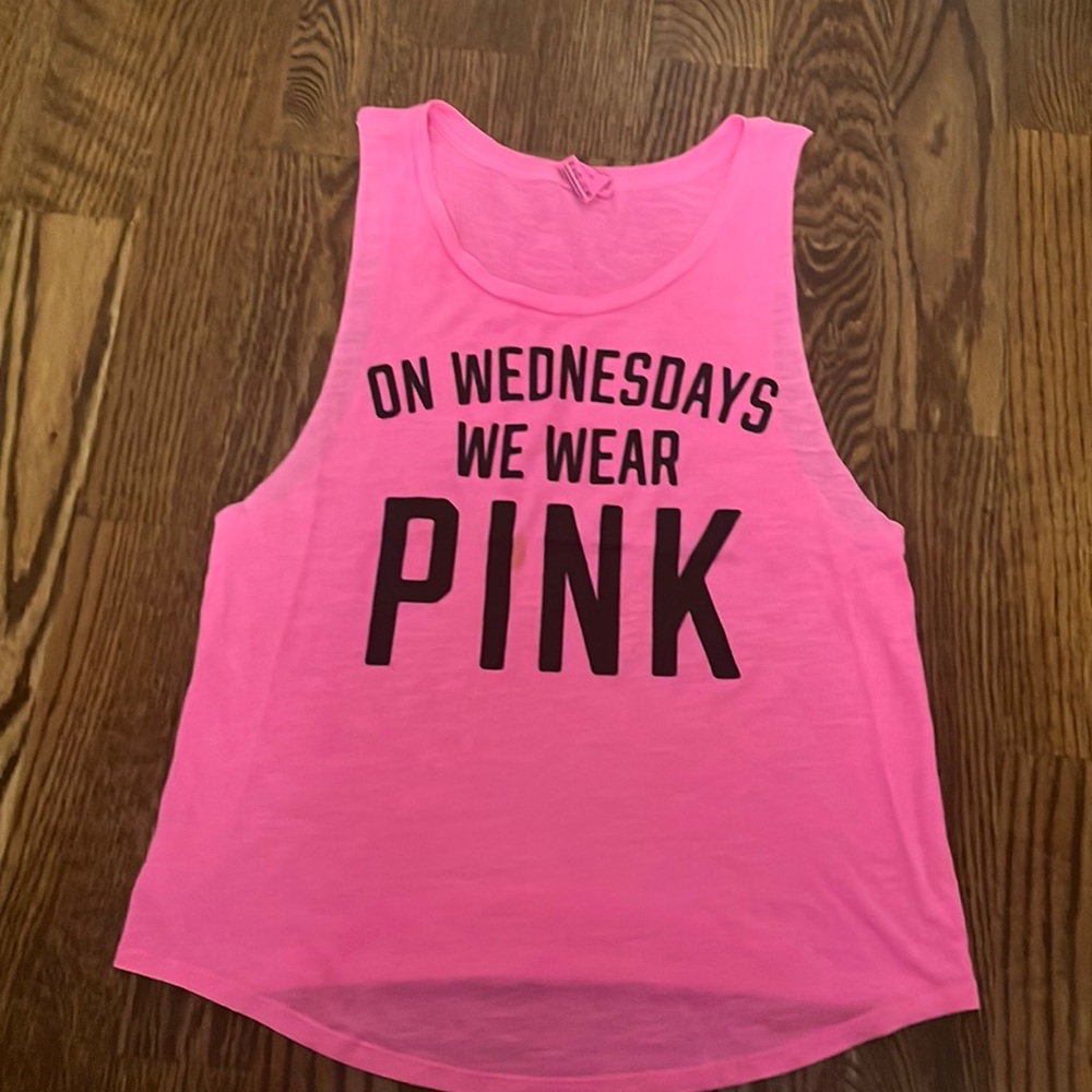 Excellent condition bright pink by Victoria’s Secret open loose tank top